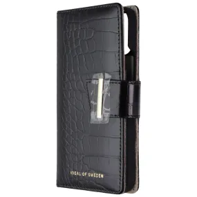 iDeal of Sweden Phone Wallet Case for Apple iPhone 12 and 12 Pro - Black Comfort Design Soft Detail